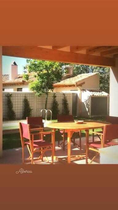 La Alberca Casa Con Jardin Y Piscina Villa Tenzuela Eksteriør bilde